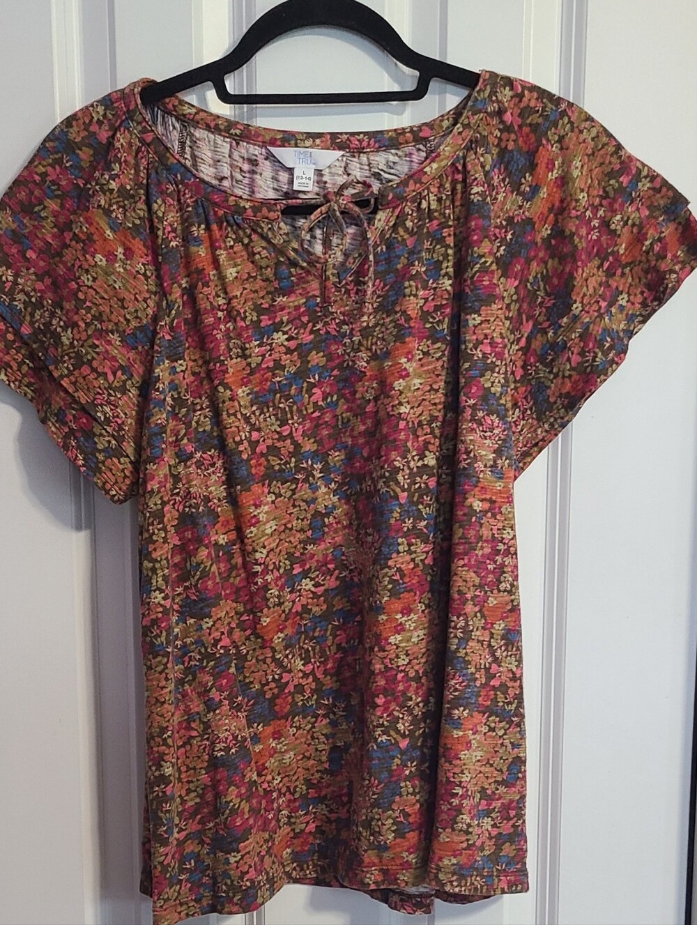 Time and Tru Multicolor Floral Tie-Neck Short Sleeve Top
